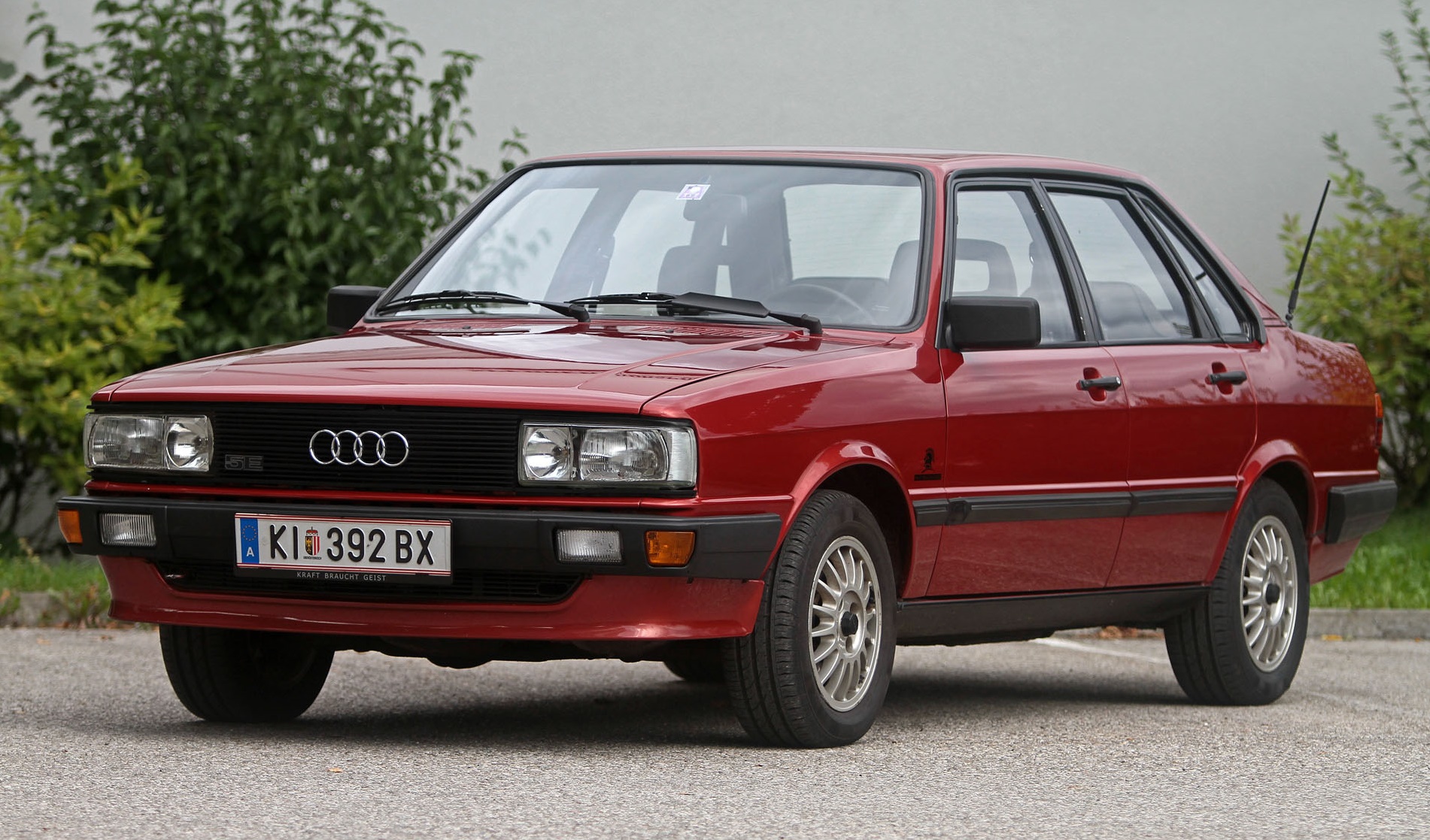 Audi 80 quattro sedan 1982-1986