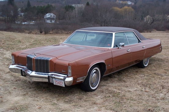 Imperial LeBaron sedan 1974