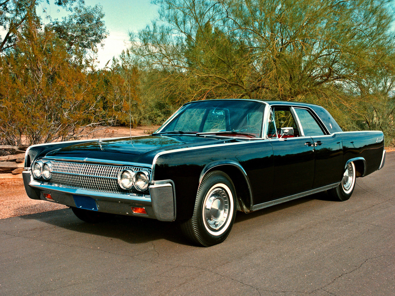 Lincoln Continental sedan 1962