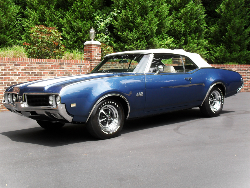 Oldsmobile 4-4-2 convertible 1969