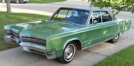 Chrysler 300 hardtop sedan 1968