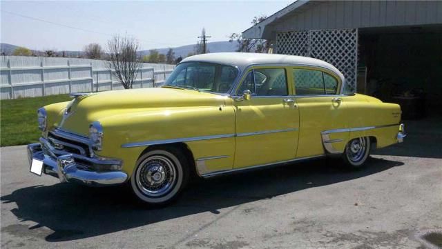 Chrysler New Yorker de luxe 1954