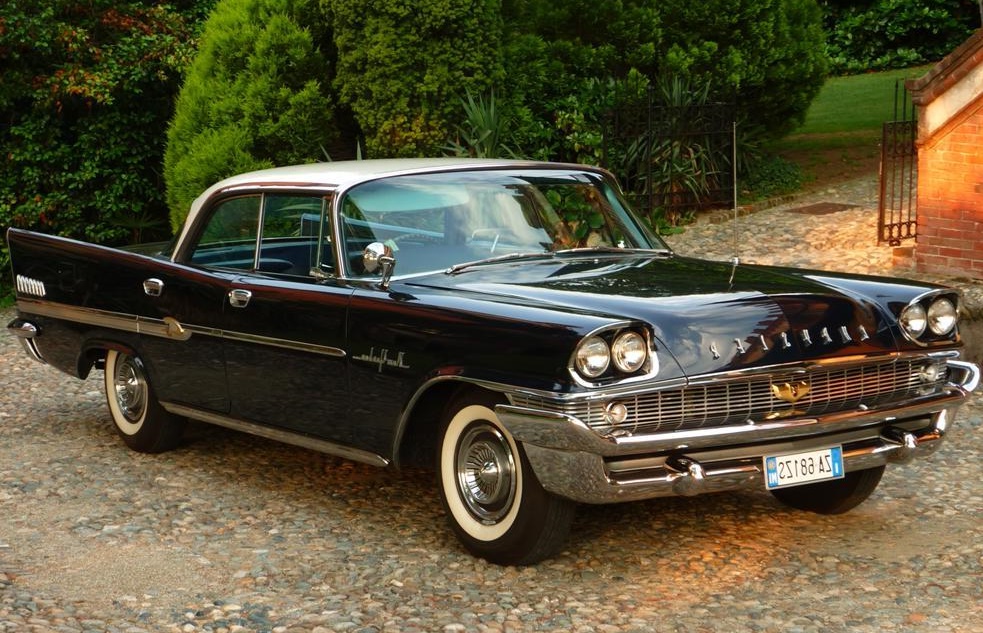 Chrysler New Yorker hardtop sedan 1958