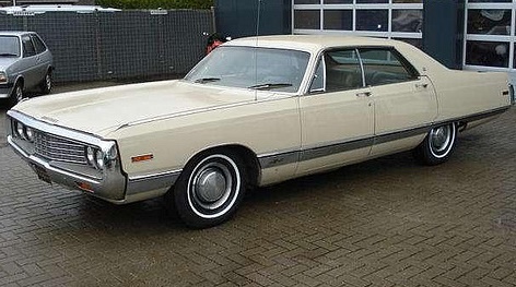 Chrysler New Yorker hardtop sedan 1970