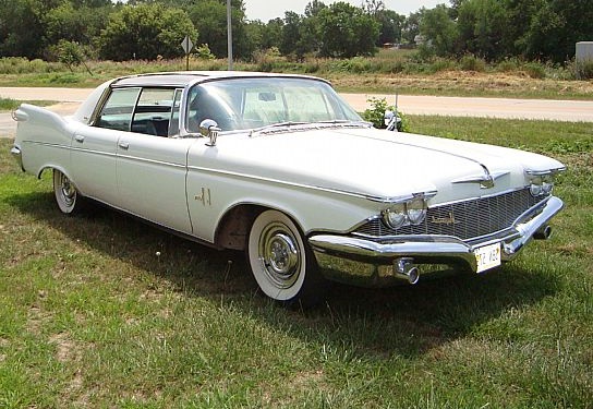 Imperial LeBaron Southhampton hardtop sedan 1960