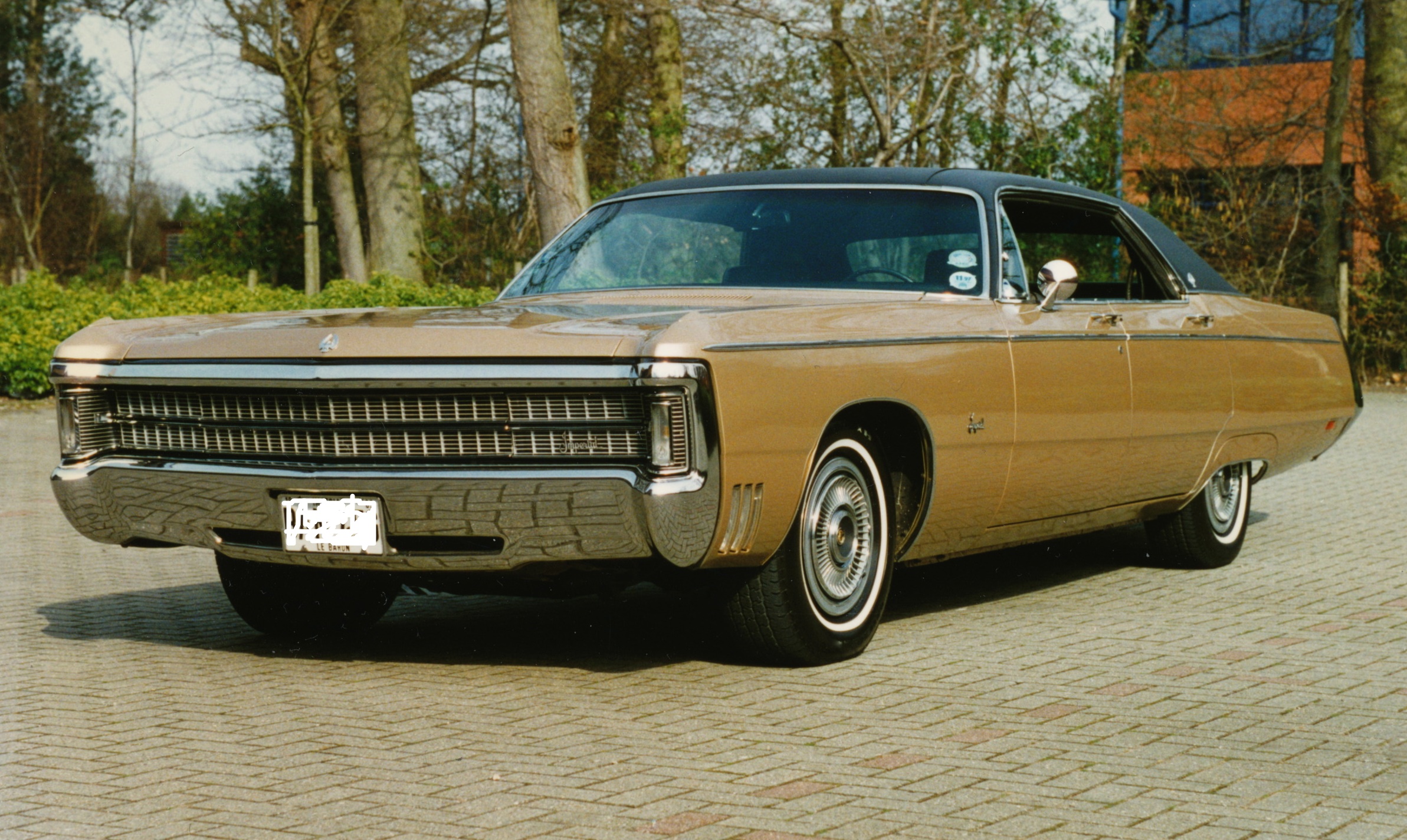 Imperial LeBaron sedan 1969