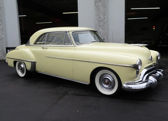 Oldsmobile 88 Holiday coupe 1950