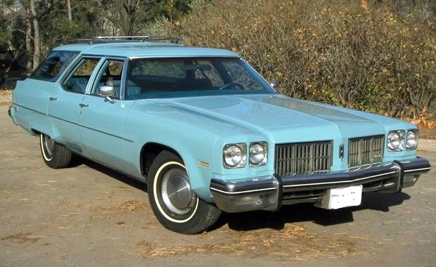 Oldsmobile Custom Cruiser 1975