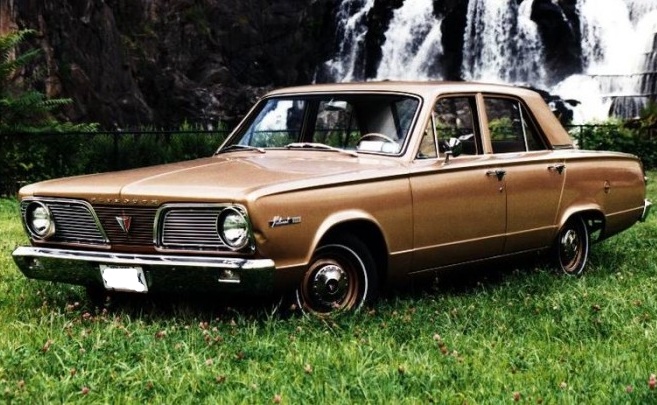 Plymouth Valiant V-200 sedan 1966