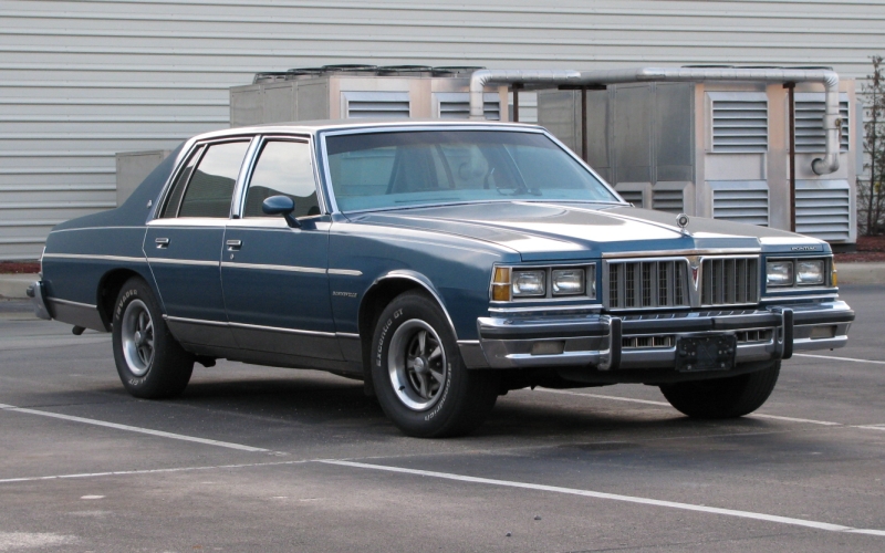 Pontiac Bonneville Brougham sedan 1978