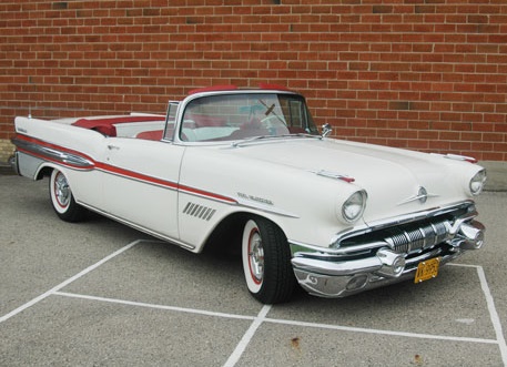 Pontiac Bonneville convertible 1957